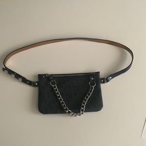 Michael Kors MK Signature Fanny Pack purse
